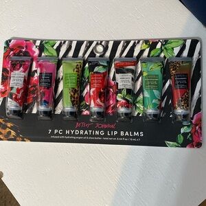 Betsey  Johnson 7 pc  hydrating lip Balms NWT Christmas